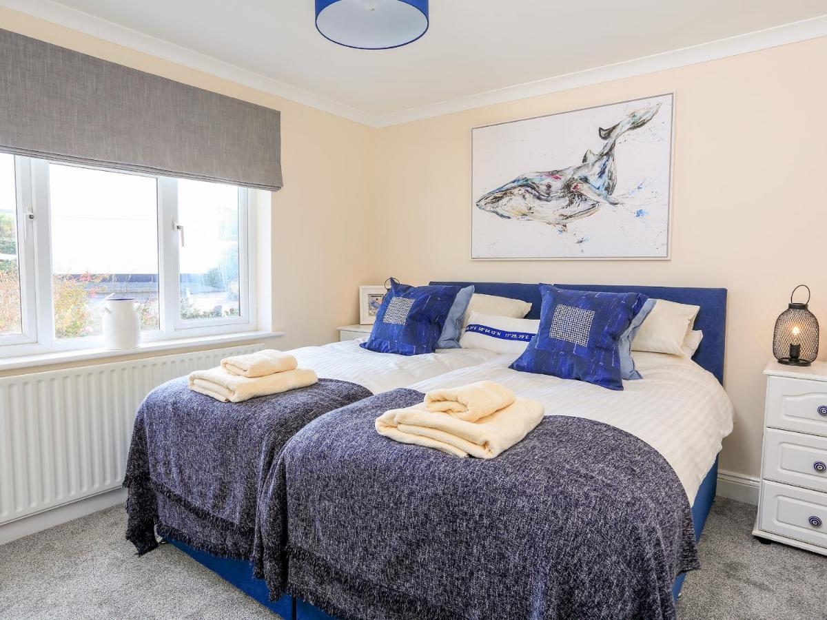 10 Thurlestone Rock *