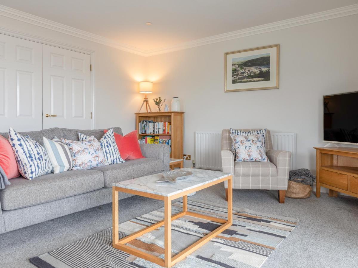 10 Thurlestone Rock *