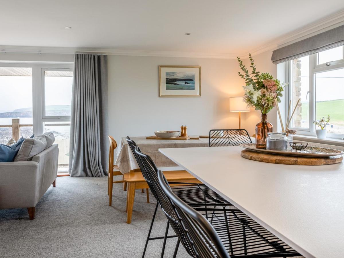 10 Thurlestone Rock Kingsbridge (Devon)